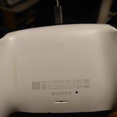 ps5 純正コントローラーの画像