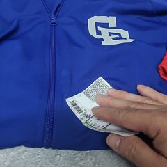ガムテープ代わりに 服に付いたホコリ取り 布団の埃や髪の毛取り ...