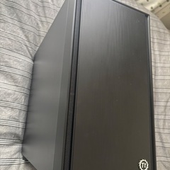 【新品】Thermaltake アルミニウム ブラック Versa H17 ミニタワー型PCケース CS7096 CA-1J1-00S1NN-00の画像