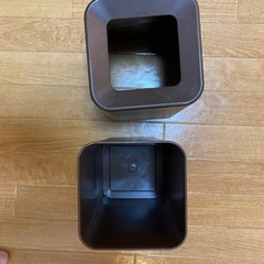 ゴミ箱の画像