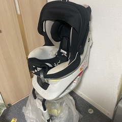 回転するチャイルドシートの画像
