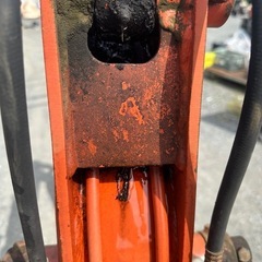 バッくホート 使用中、少し油漏れ、腕の画像