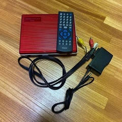 週末値下げ！コンパクトDVDプレイヤー 