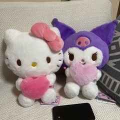サンリオキャラクターズ　ぬいぐるみ　ももいろハートドールＢＩＧタイプ　キティちゃん　クロミの画像