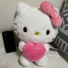 サンリオキャラクターズ　ぬいぐるみ　ももいろハートドールＢＩＧタイプ　キティちゃん　クロミの画像