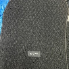 トヨタCHR新品未使用