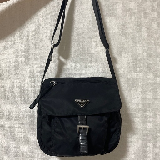 プラダ　バッグ