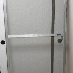 集合住宅用　網戸　　横幅約88ｃｍ ✖約186ｃｍ　使用は少ない...
