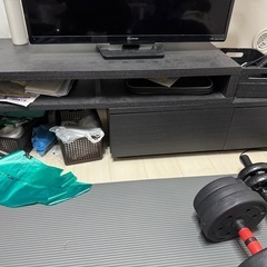 テレビ、テレビ台