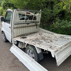車　軽トラ　鉄くず　部品取りの画像