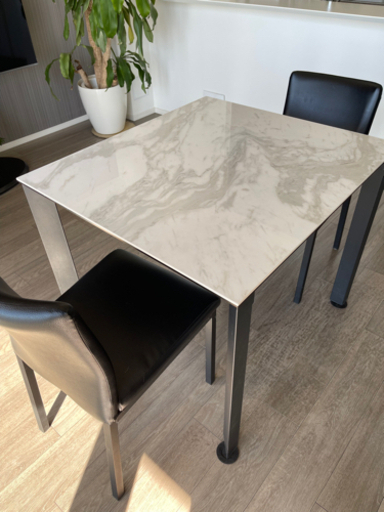 間もなく終了　最終値下げ　買って下さい　dinosダイニングテーブル