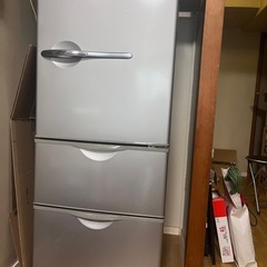 （問い合わせ多数のため締め切ります）冷蔵庫 SANYO 255L...