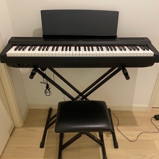 YAMAHA 電子ピアノ台、椅子付き