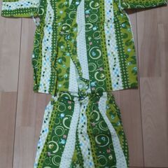 120サイズ　くろわっさんすべべ　男の子甚平