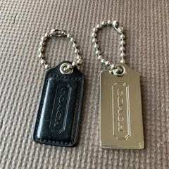 COACH コーチ　ブラックレザー メタルシルバー　キーホルダー