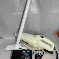 マキタ充電式クリーナー　CL107FD