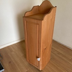 カントリー　壁掛けキャビネット