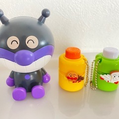 アンパンマン　キーホルダー　バイキンマン