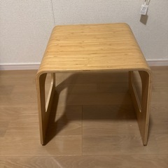 イス