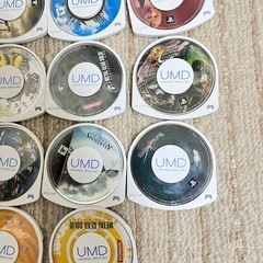 PSP 箱無しUMDソフトまとめ売り 19本セットの画像