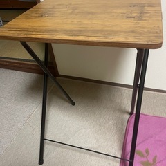 【お話中】折りたたみテーブルの画像