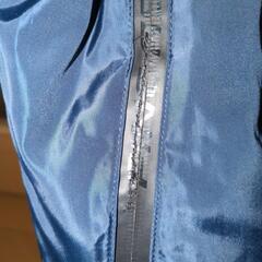 ジャンパー　紺色の画像