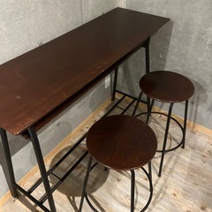 カウンターテーブル＆丸椅子セットの画像