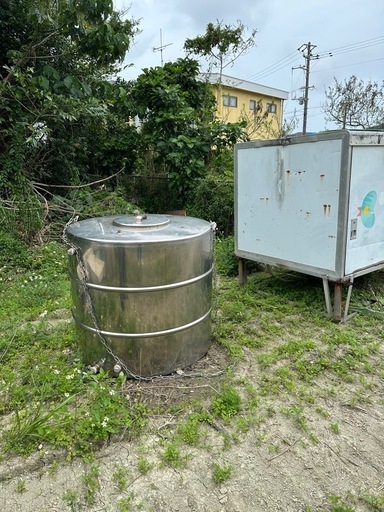 ステンレスタンク　アルミコンテナ　タンク