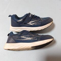 瞬足　スニーカー　23.5cm　中古品　ネイビーの画像