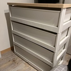 衣装ケースの画像