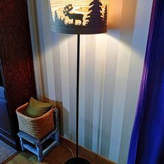 フロアスタンド：北欧の森シルエット・木目シェード　フロアライト 希少品