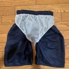 男の子　水着　M（160） BODY GLOVEの画像