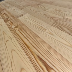 【DIYグレード大特価】信州赤松無垢フローリング無塗装品 1820×15×152(mm) 6枚入！在庫65ケースほどありますので複数の方へ販売できます。の画像
