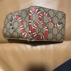 GUCCI財布
