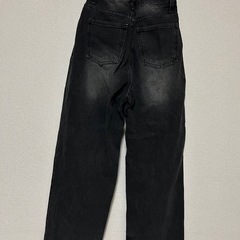 ブラック ワイドパンツの画像