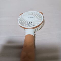ハンディ扇風機を売ります。