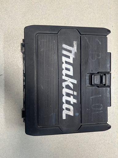 マキタインパクトドライバー本体171,バッテリー充電器170、ボッシュGO