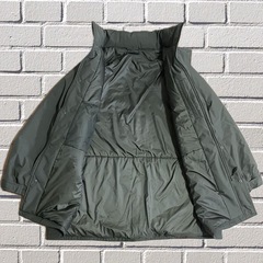 【美品】UNIQLO ユニクロ 防風パデッドコート モンスターパーカー Mの画像