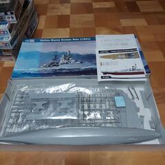 イタリア重巡洋艦ポーラ1/350プラモデルキットの画像
