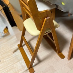 折りたたみキッズハイチェアの画像