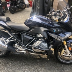 BMW R1250RS バイク車体 黒/青の画像