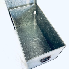 【PayPay可】ブリキ缶　トタンBOX　昭和レトロ　ダメージ　ハードケース　頑丈タフの画像