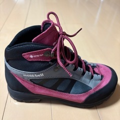 一度のみ使用　モンベル　マウンテンクルーザー600 ワイド　Women’sの画像