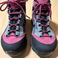 一度のみ使用　モンベル　マウンテンクルーザー600 ワイド　Women’sの画像