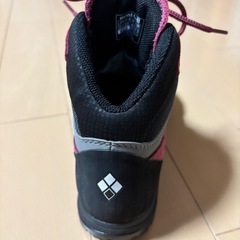 一度のみ使用　モンベル　マウンテンクルーザー600 ワイド　Women’sの画像