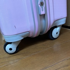 【無料】スーツケース　ピンクの画像
