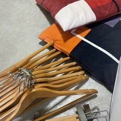 3点セットハンガー、クッション、枕