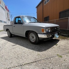 80 ハイラックス　交換可　YN81 ショートベッド　フロア5速...