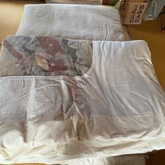 【お譲り先決まりました】敷布団、掛け布団の画像