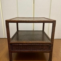 ラタン素材のテーブル　昭和初期　レトロ
　